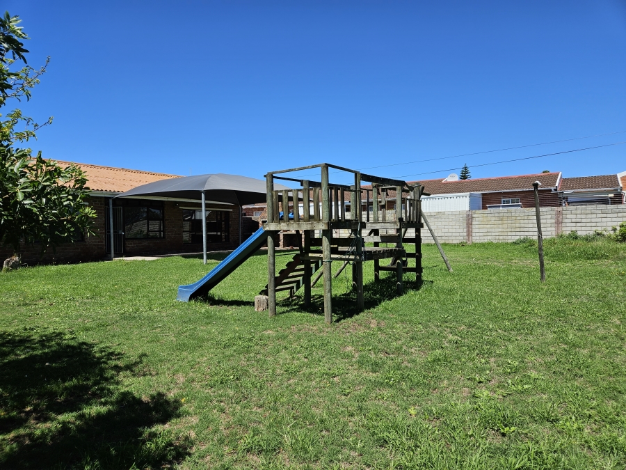 4 Bedroom Property for Sale in Kabega Park Eastern Cape